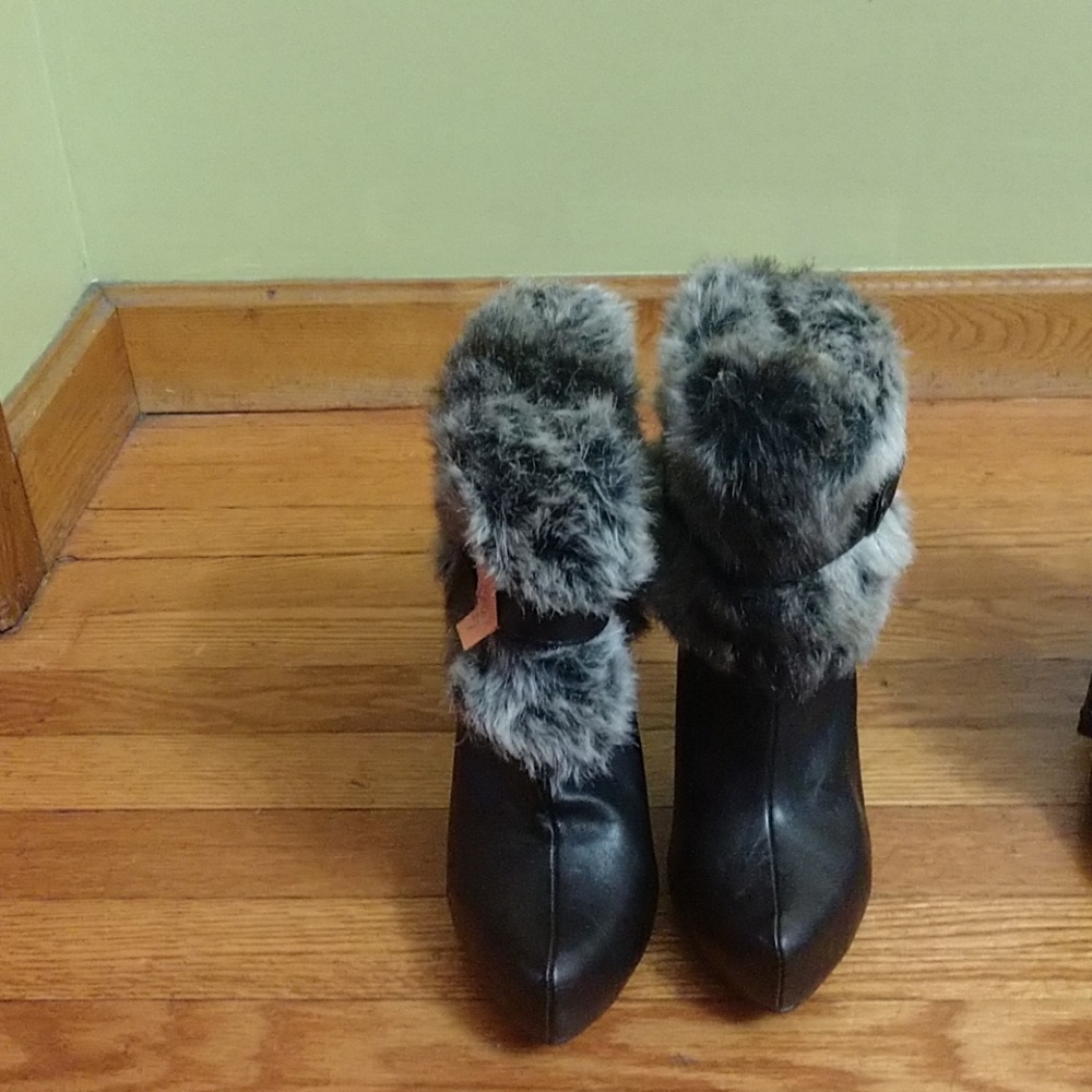 Ankle boots